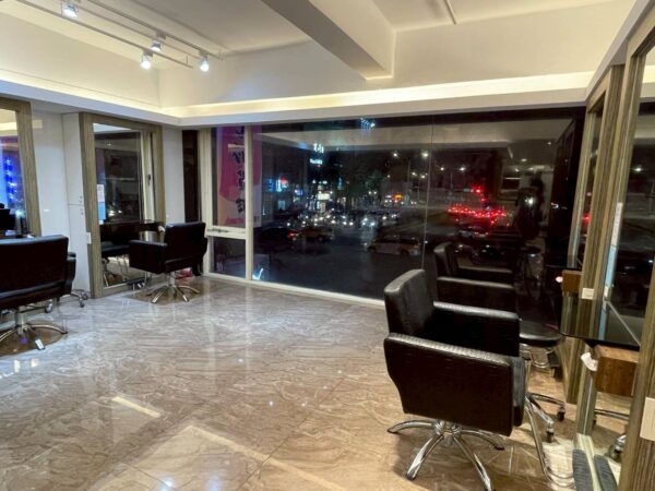 LINE_ALBUM_店內照_251209_1