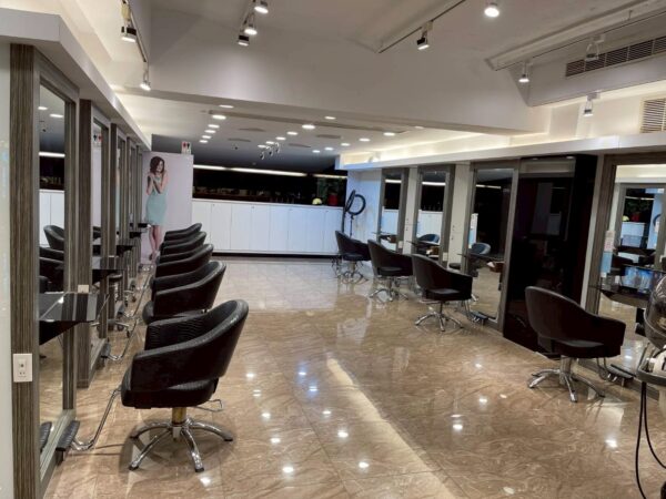 LINE_ALBUM_店內照_251209_4